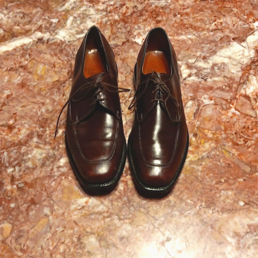 Allen Edmond brown dress shoe